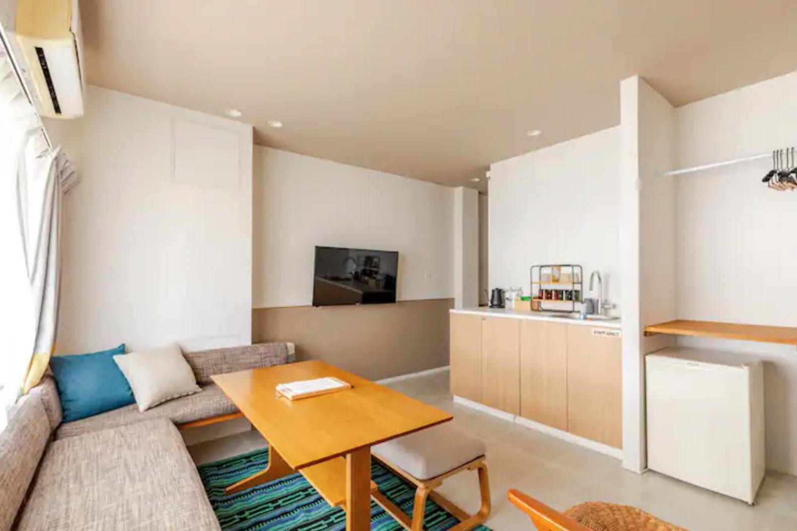 8B Hotel -Osaka Nishikujo Apartment- Bagian luar foto